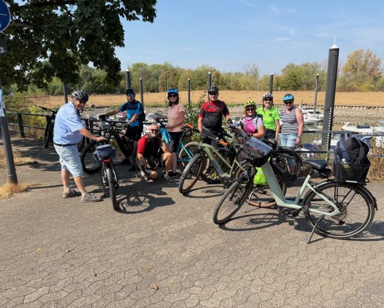 Fahrradtour des Ski-Clubs Wissen führte von Köln nach Siegburg